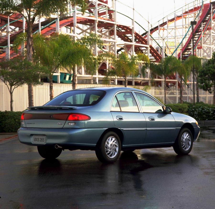  Ford Escort America 1997 года  (фото 29 из 31)